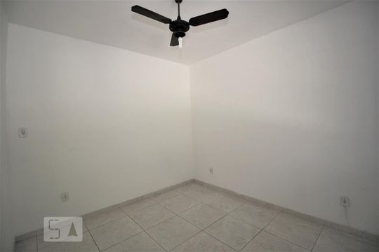 Quarto 1 de casa de condomínio à venda com 2 quartos, 240m² em Tanque, Rio de Janeiro