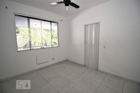Quarto 1 de casa de condomínio à venda com 2 quartos, 240m² em Tanque, Rio de Janeiro