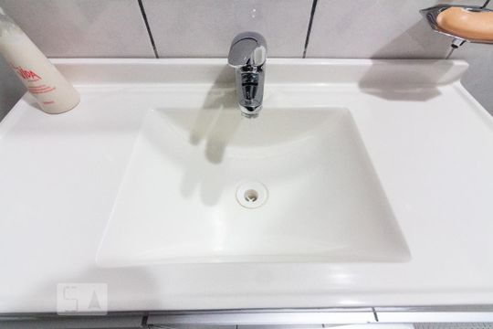 Pia  de casa para alugar com 3 quartos, 186m² em Jardim Peri, Osasco