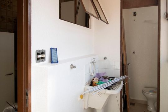 Área de Serviço de apartamento para alugar com 3 quartos, 90m² em Santa Efigênia, Belo Horizonte