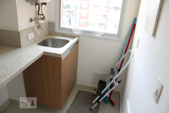 Área de serviço de apartamento para alugar com 1 quarto, 70m² em Vila Anglo Brasileira, São Paulo