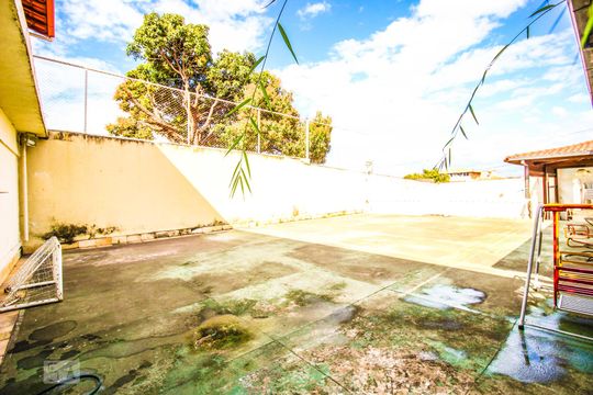 Quadra de casa à venda com 3 quartos, 345m² em Jardim Leblon , Belo Horizonte