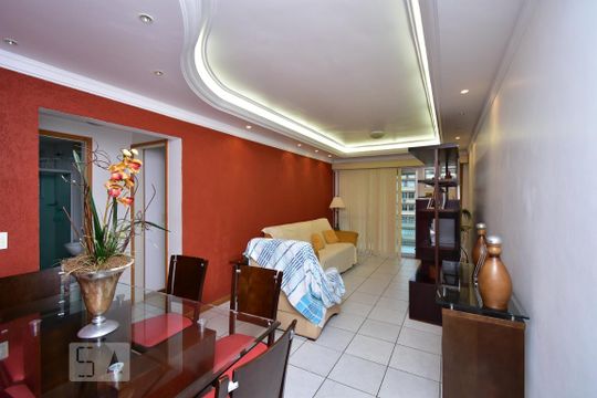 Sala de apartamento à venda com 2 quartos, 108m² em Ingá, Niterói