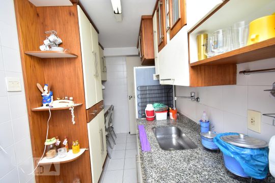 Cozinha de apartamento à venda com 2 quartos, 108m² em Ingá, Niterói