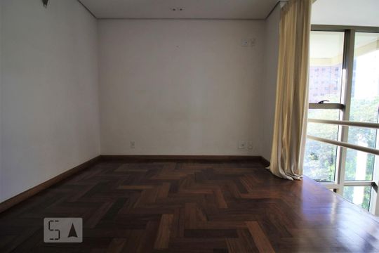 Suíte de apartamento para alugar com 1 quarto, 70m² em Jardim Fonte do Morumbi, São Paulo