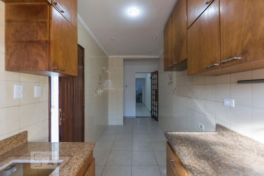Cozinha de casa para alugar com 3 quartos, 250m² em Bosque da Saúde, São Paulo