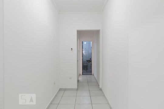 Corredor de casa para alugar com 3 quartos, 250m² em Bosque da Saúde, São Paulo