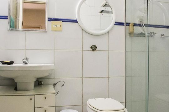 Banheiro de apartamento à venda com 2 quartos, 83m² em Consolação, São Paulo