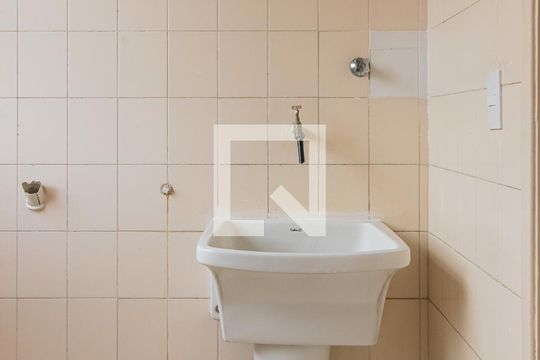 Área de Serviço de apartamento para alugar com 3 quartos, 75m² em Jardim Leblon, Belo Horizonte