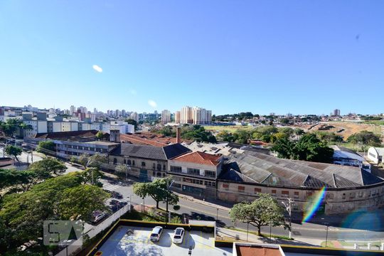 Vista da sacada de apartamento à venda com 2 quartos, 73m² em Vila Industrial, Campinas