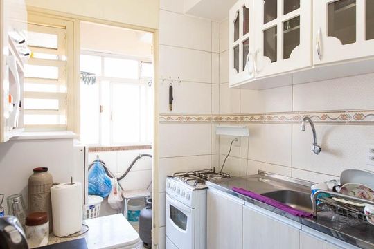 Cozinha de apartamento à venda com 2 quartos, 65m² em Partenon, Porto Alegre