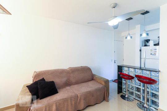 Sala de apartamento à venda com 3 quartos, 55m² em Vargem Pequena, Rio de Janeiro