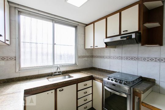 Cozinha de apartamento à venda com 3 quartos, 115m² em Vila Ema, São Paulo