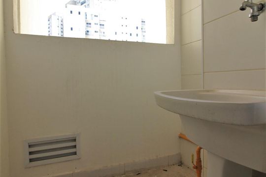 Área de serviço de apartamento para alugar com 3 quartos, 67m² em Vila Andrade, São Paulo