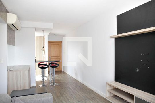 Sala de apartamento à venda com 1 quarto, 51m² em Vila Ipiranga, Porto Alegre