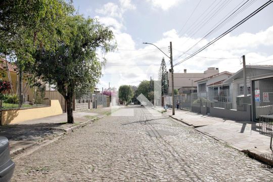 Vista da Rua de apartamento à venda com 1 quarto, 51m² em Vila Ipiranga, Porto Alegre