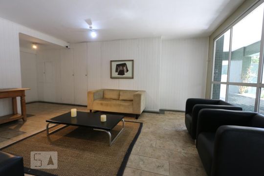 hall de apartamento para alugar com 2 quartos, 120m² em Real Parque, São Paulo