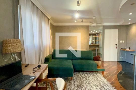 Sala de apartamento para alugar com 2 quartos, 70m² em Pinheiros, São Paulo
