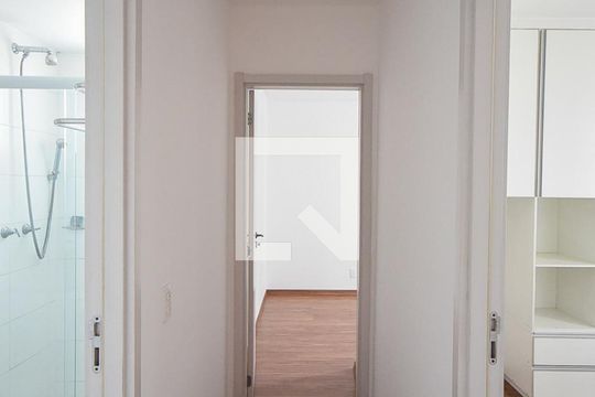 Corredor de apartamento à venda com 2 quartos, 48m² em Jardim Parque Morumbi, São Paulo