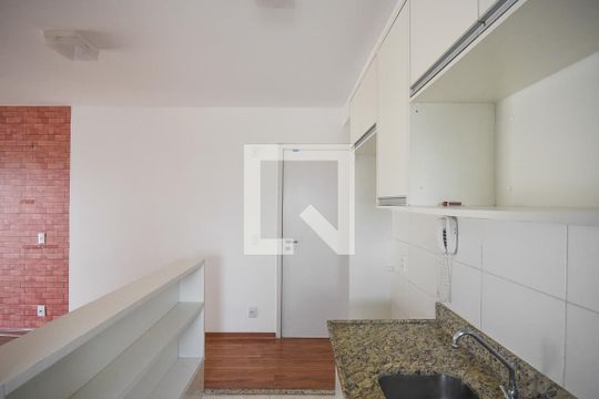 Cozinha de apartamento à venda com 2 quartos, 48m² em Jardim Parque Morumbi, São Paulo