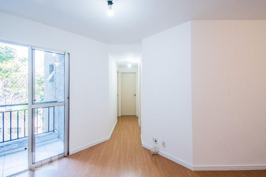 Sala de apartamento à venda com 3 quartos, 62m² em São João Clímaco, São Paulo