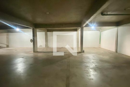 Garagem de apartamento à venda com 2 quartos, 120m² em Carlos Prates, Belo Horizonte