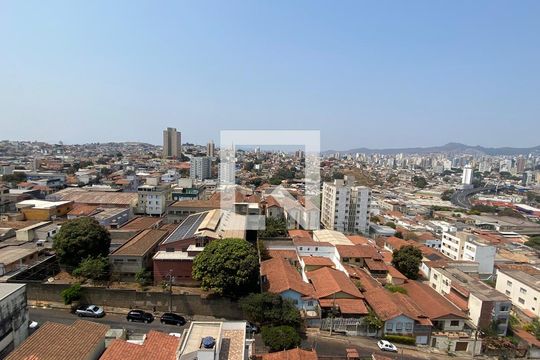 Vista de apartamento à venda com 2 quartos, 120m² em Carlos Prates, Belo Horizonte