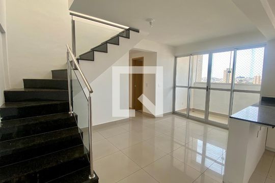 Sala 1 de apartamento à venda com 2 quartos, 120m² em Carlos Prates, Belo Horizonte