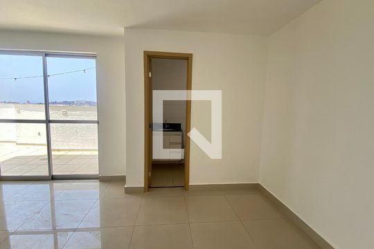 Sala 2 de apartamento à venda com 2 quartos, 120m² em Carlos Prates, Belo Horizonte