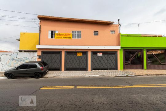 Fachada de casa de condomínio para alugar com 1 quarto, 45m² em Vila Campestre, São Paulo