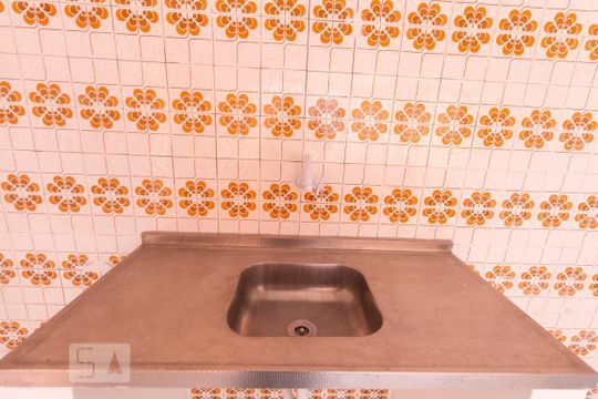 Cozinha de casa de condomínio para alugar com 1 quarto, 45m² em Vila Campestre, São Paulo