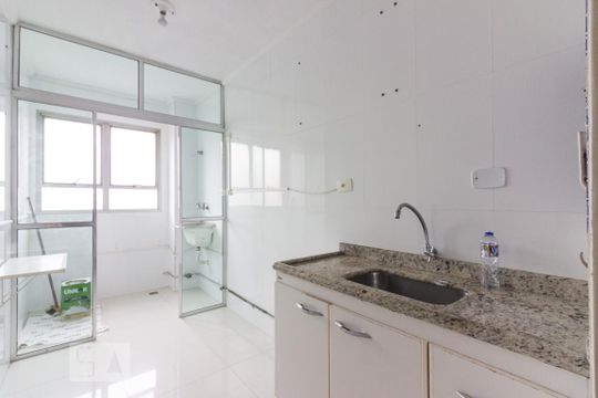 Cozinha de apartamento à venda com 2 quartos, 48m² em Jardim Peri, São Paulo