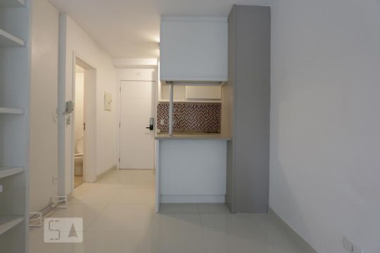 Kitnet/Studio à venda com 1 quarto, 35m² em Jardim Ampliação, São Paulo