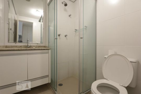 Banheiro de kitnet/studio à venda com 1 quarto, 35m² em Jardim Ampliação, São Paulo