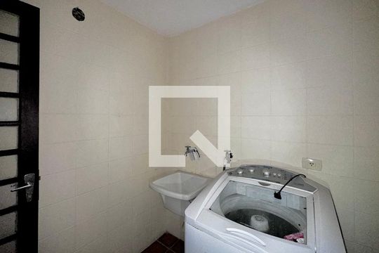 Área de Serviço de casa para alugar com 3 quartos, 180m² em Brooklin , São Paulo