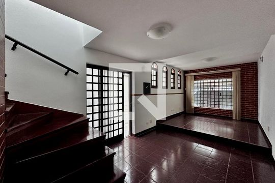 Casa para alugar com 3 quartos, 180m² em Brooklin , São Paulo