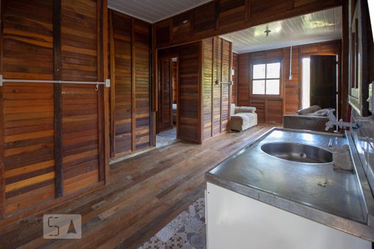 cozinha de casa para alugar com 2 quartos, 60m² em Lagoa da Conceição, Florianópolis