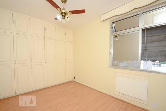 Quarto 1 de apartamento à venda com 3 quartos, 86m² em Tijuca, Rio de Janeiro
