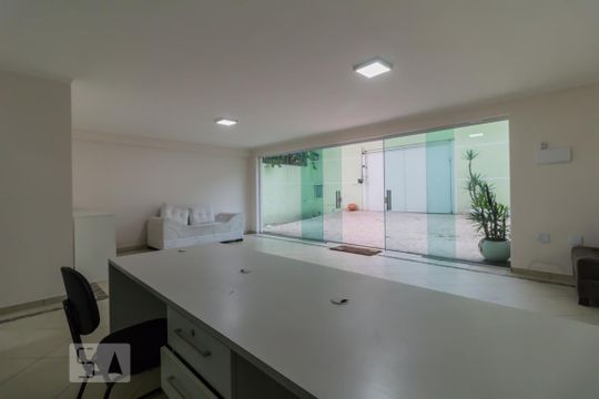 Garagem de casa à venda com 4 quartos, 400m² em Vila Rosália, Guarulhos