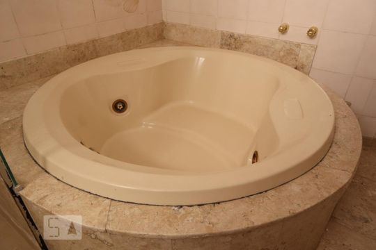 Banheiro da Suíte de apartamento à venda com 3 quartos, 220m² em Centro, Jundiaí