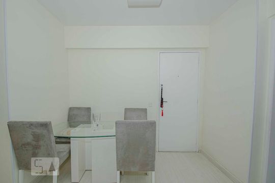 Sala de apartamento para alugar com 2 quartos, 68m² em Praça da Bandeira, Rio de Janeiro