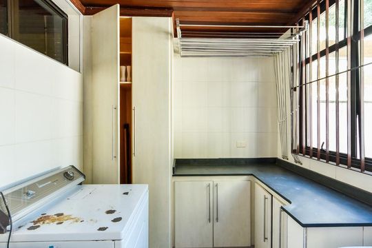 Área de Serviço de casa à venda com 5 quartos, 460m² em Jardim Chácara Inglesa, São Bernardo do Campo