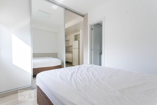 Quarto de apartamento à venda com 1 quarto, 44m² em Rio Branco, Porto Alegre