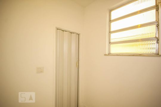 quarto de serviço de apartamento para alugar com 1 quarto, 60m² em Copacabana, Rio de Janeiro