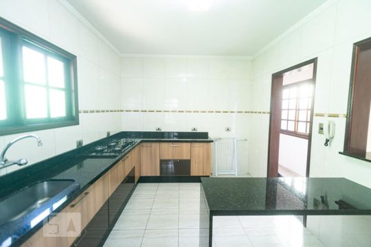 Cozinha de casa à venda com 3 quartos, 550m² em Vila Libanesa, São Paulo