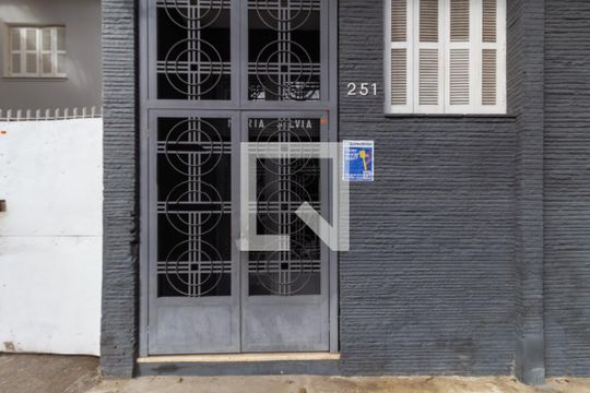 Entrada de apartamento para alugar com 1 quarto, 68m² em Vila Clementino, São Paulo