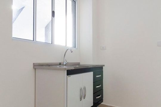 Cozinha de casa para alugar com 1 quarto, 30m² em Vila do Encontro, São Paulo