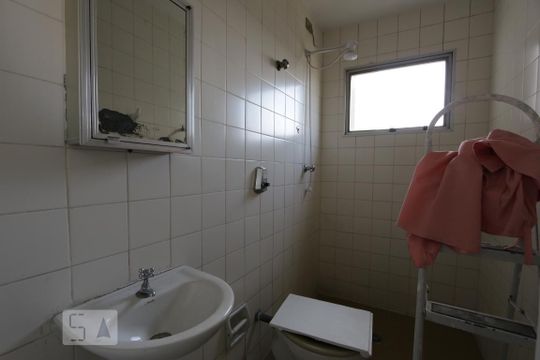 banheiro de serviço de apartamento à venda com 4 quartos, 234m² em Vila Morumbi, São Paulo