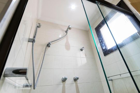 Banheiro social de apartamento para alugar com 3 quartos, 82m² em Vila Mariana, São Paulo