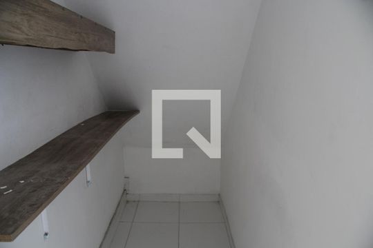 Despensa de casa à venda com 2 quartos, 200m² em Vila Rosália, Guarulhos